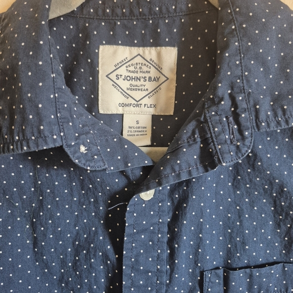 St. John's Bay Men's Blue Polka Dot Shirt - Picture 3 of 4